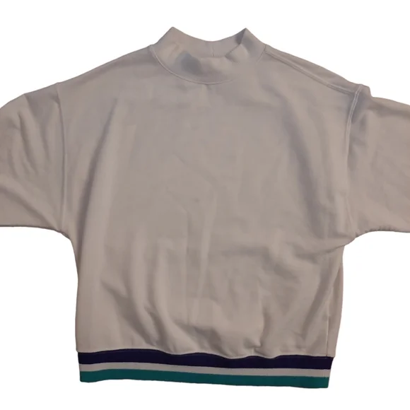 Pull over sweater shirt - Picture 1 of 3